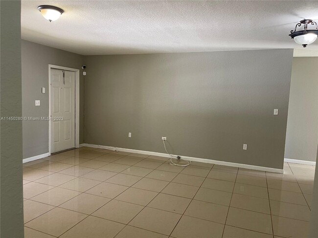 Building Photo - 14152 SW 288th Terrace