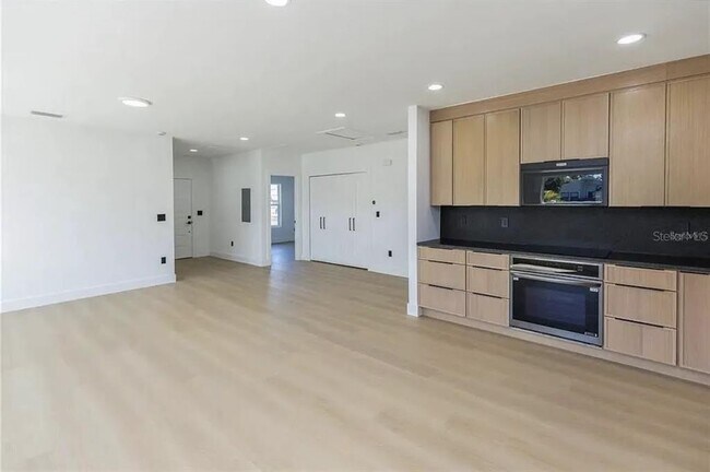 Foto del edificio - 1834 19th St S