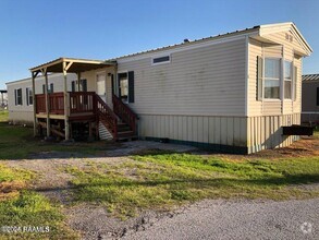 Building Photo - 709 Hwy 90 E