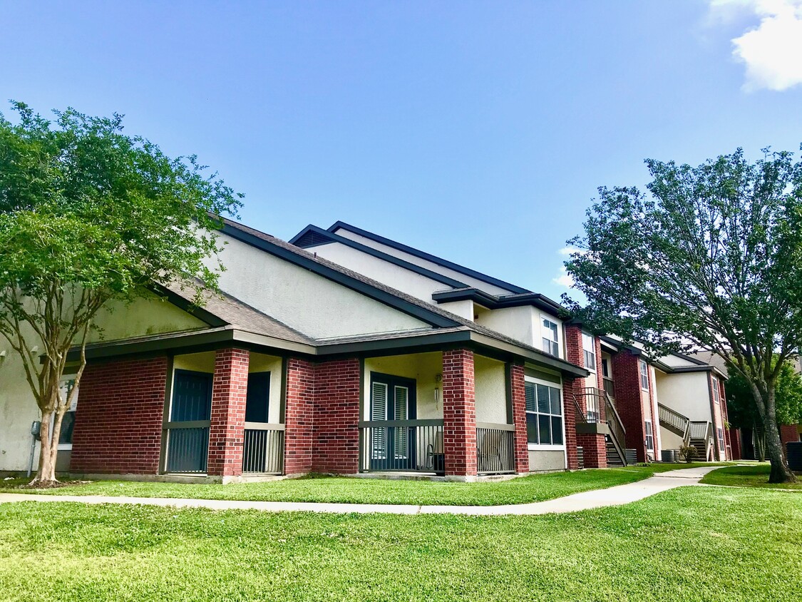 Oakbridge Apartments Pearland