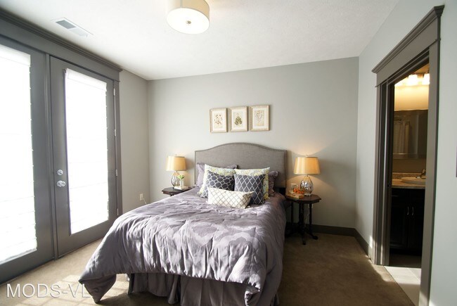 Foto del edificio - 1010 N 192nd Ct