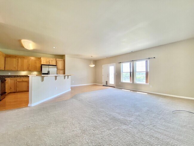 Foto del edificio - Beautiful Zillah Lakes Home