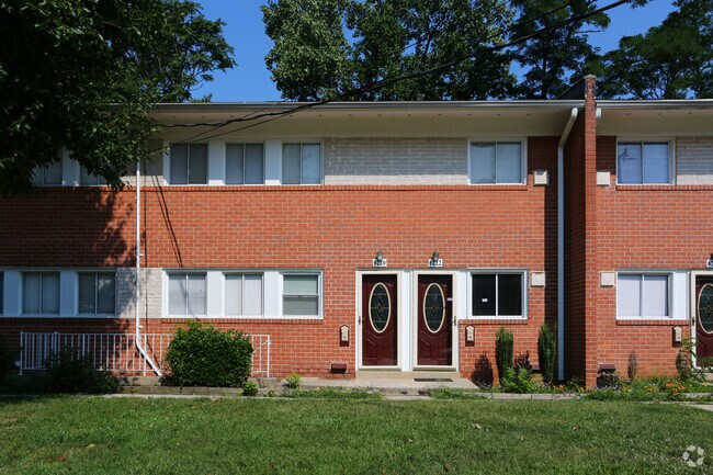 Edificio - Oak Creek Apartments