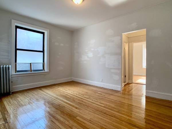 Building Photo - 2621 Cortelyou Rd