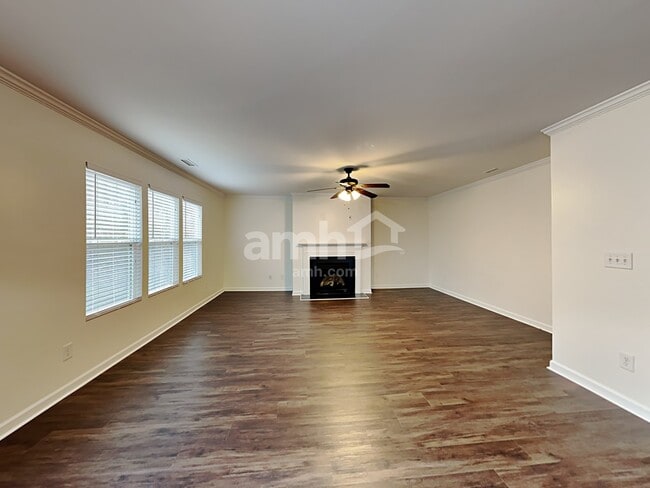 Building Photo - 250 Farrington Dr