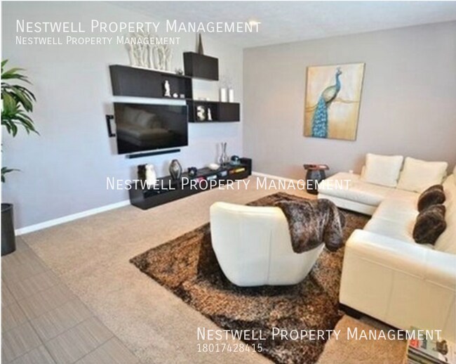 Building Photo - Gorgeous 3 Bedroom Home