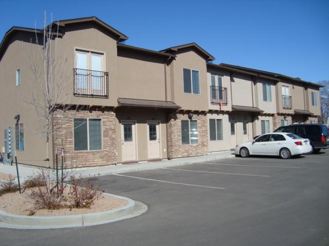 Primary Photo - Arlington Pointe