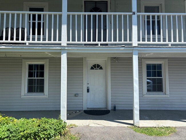 Foto del edificio - 245 Glenville Rd