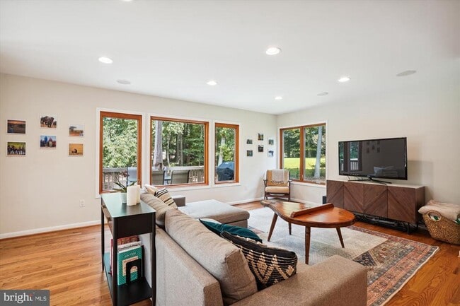 Foto del edificio - 10408 Hunter Ridge Dr