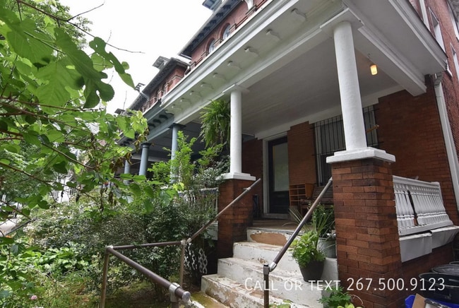 Building Photo - 238 S 45th St