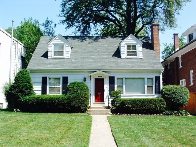 Primary Photo - 1704 Lake Ave