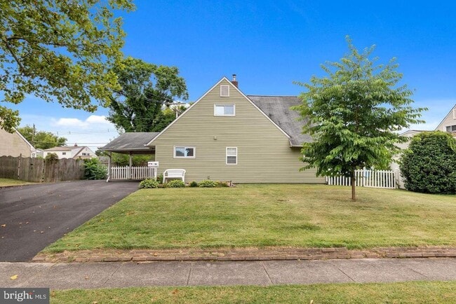 Building Photo - 16 Crabtree Dr