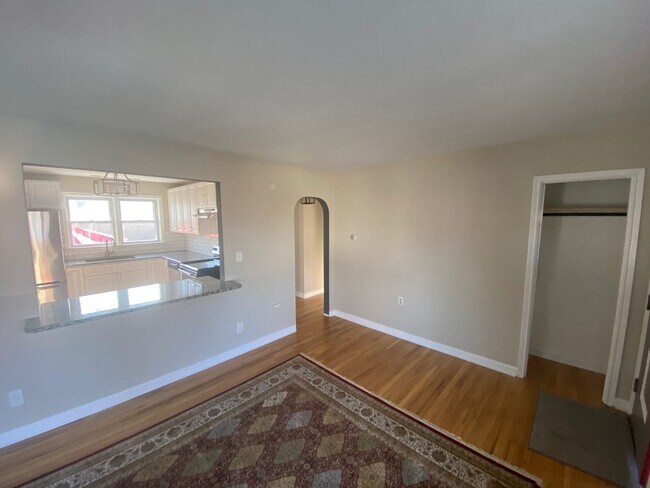 Foto del edificio - 30 E 7th St