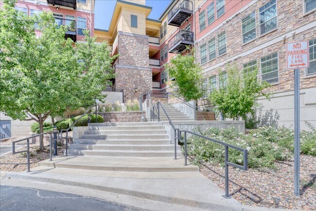 Foto del edificio - Gorgeous 2Bed/2Bath Condo in Vantage Point!