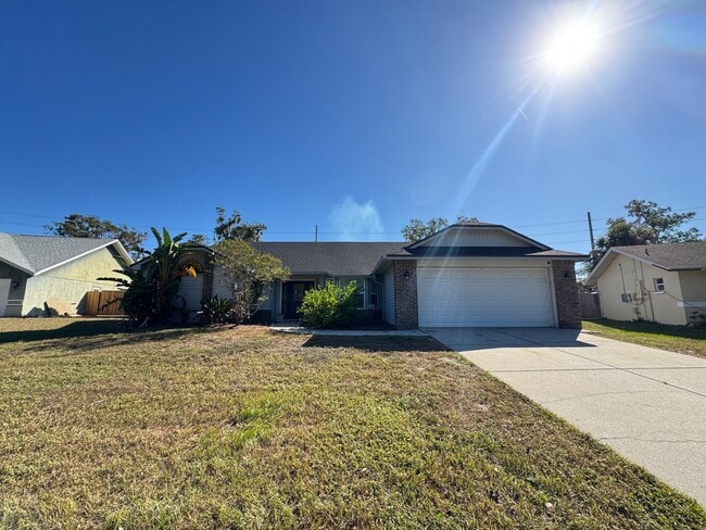 Building Photo - Your Dream Home Awaits! MASSIVE Backyard! ...