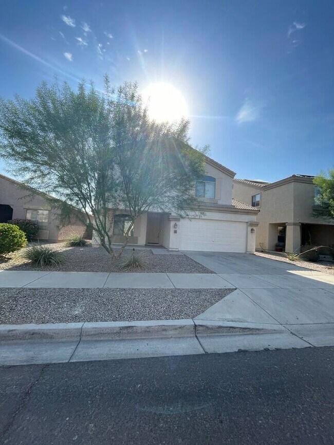 Building Photo - READY TO VIEW NOW! BRAND NEW CARPET Gorgeo...