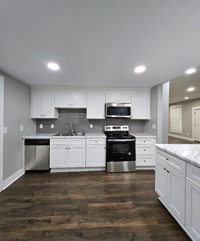 Foto del edificio - 16 Johnson Rd NW