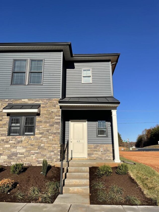 Primary Photo - 3 bedroom in Lynchburg VA 24501