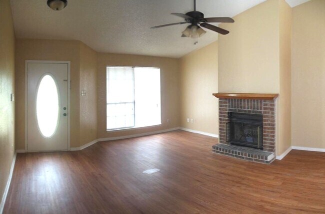 Foto del edificio - 3-Bedroom House for Rent in Killeen