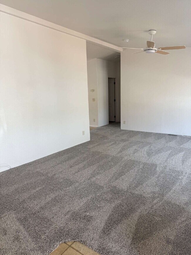 Foto del edificio - 841 S 11th Dr