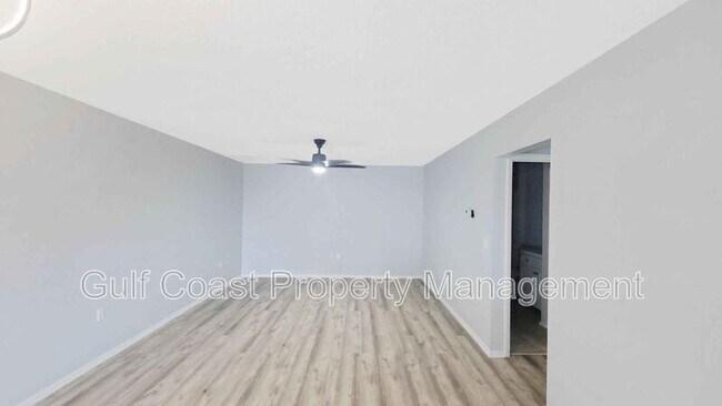 Foto del edificio - 4508 86th St W