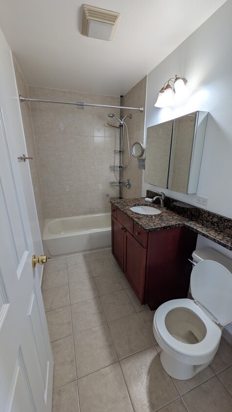 Photo - 2654 W Rascher Ave (Chicago, IL)