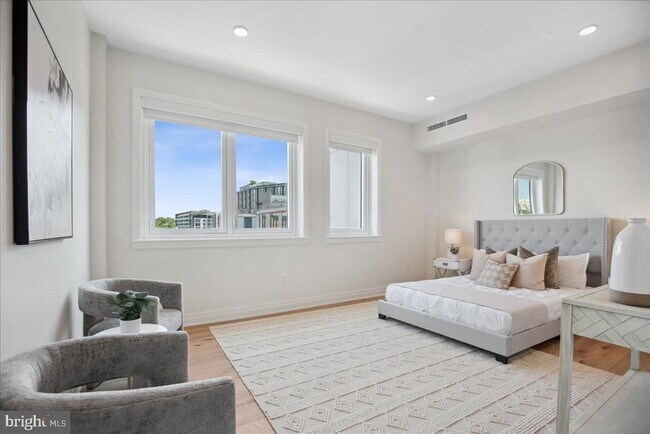 Foto del edificio - 923 V St NW