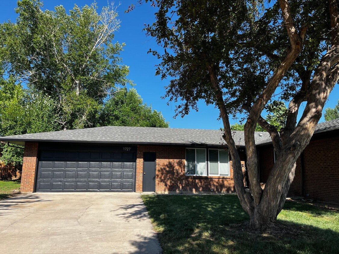 Foto principal - 1727 Pecan St