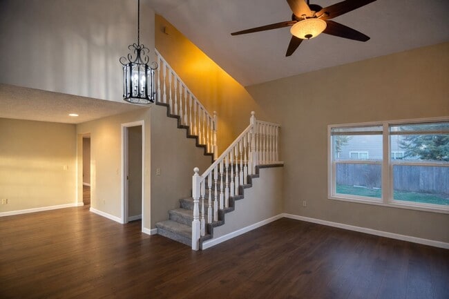 Building Photo - 3511 NE 158th Pl