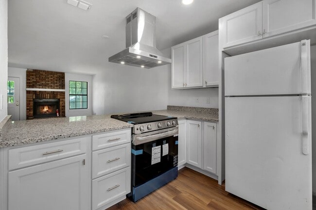 Building Photo - 2956 Woodrich Dr