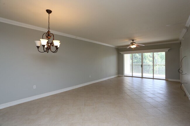 Building Photo - ***ANNUAL RENTAL***BLUE HERON**2 BED / BAT...