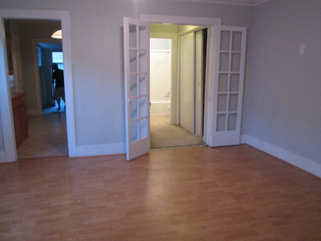 Foto del edificio - 3820 Goldwyn Terrace