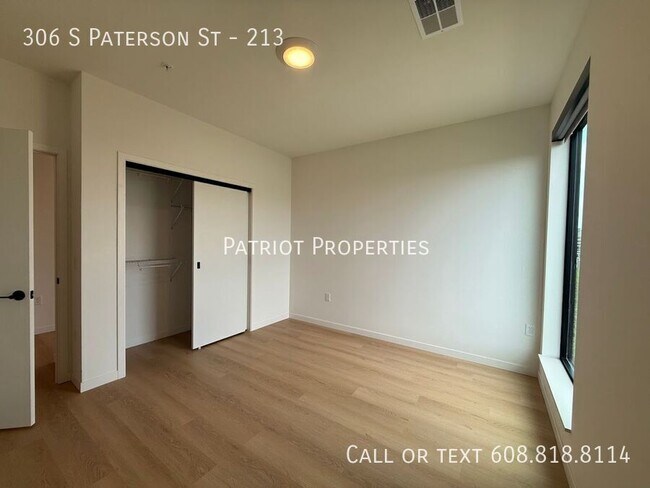 Building Photo - 306 S Paterson St