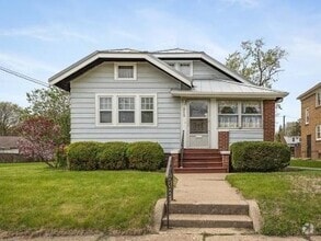 Building Photo - 915 15th St