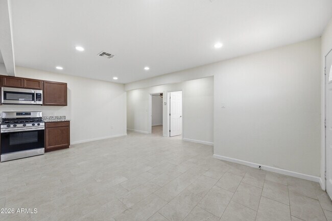Foto del edificio - 6644 S 6th Ave