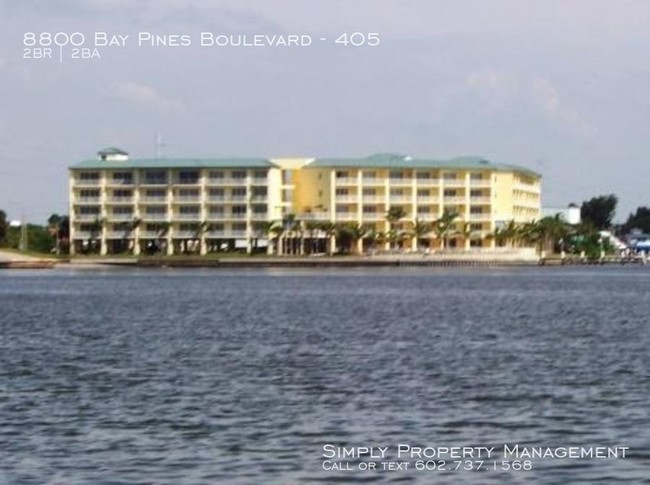 Foto del edificio - 8800 Bay Pines Blvd