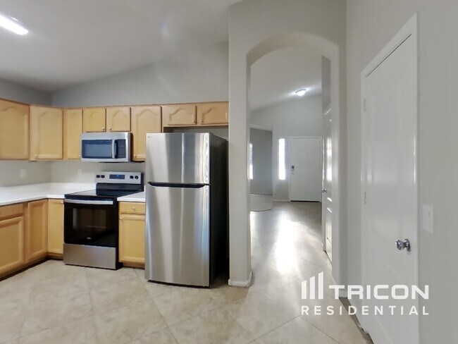 Building Photo - 2116 S 160th Ln