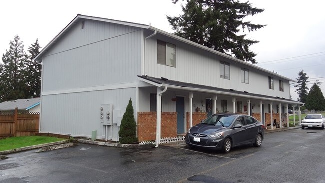 Building Photo - 4808 72nd Dr NE