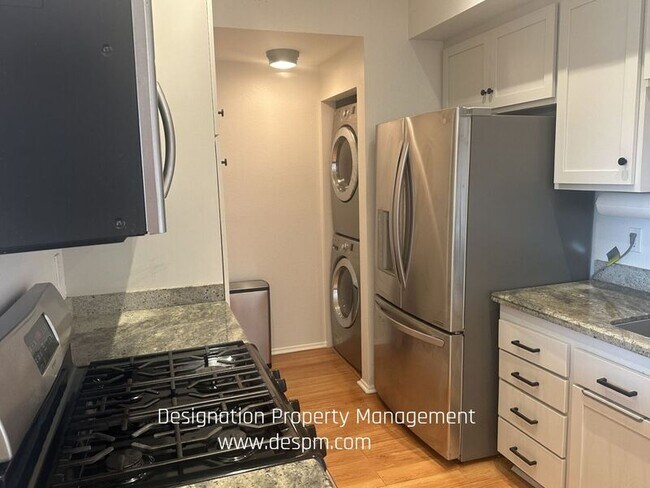 Foto del edificio - 156 S Oak Knoll Ave