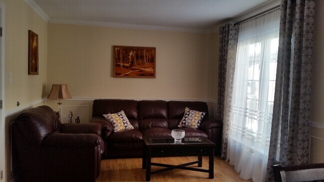 Photo du bâtiment - 1124 Highgate Pl