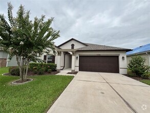 Building Photo - 13330 Palmera Vista Dr