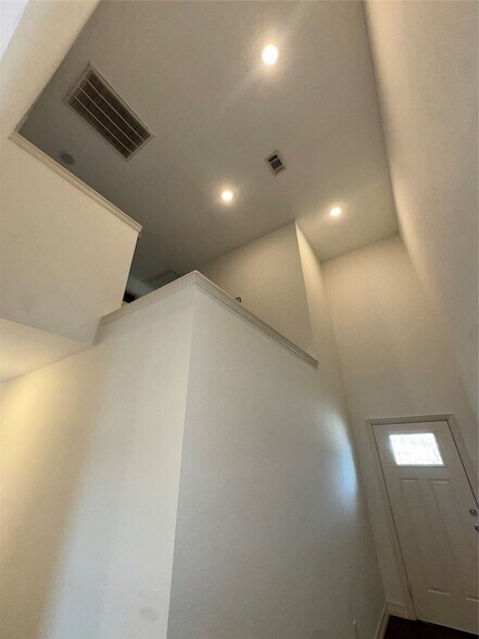 Building Photo - 138 Egret Canal S