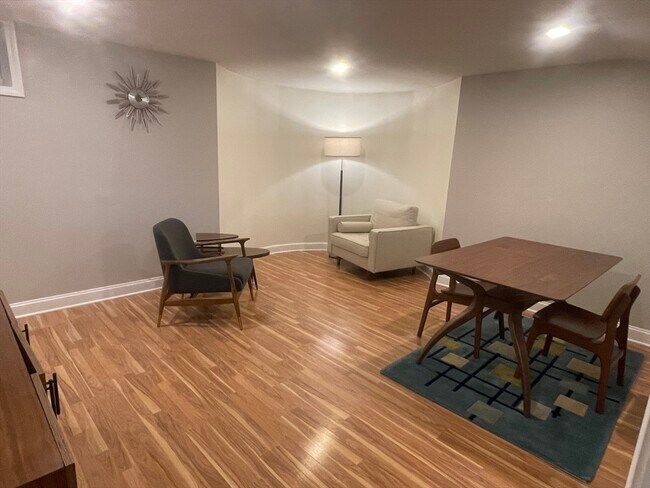 Foto del edificio - 25 William Jackson Ave