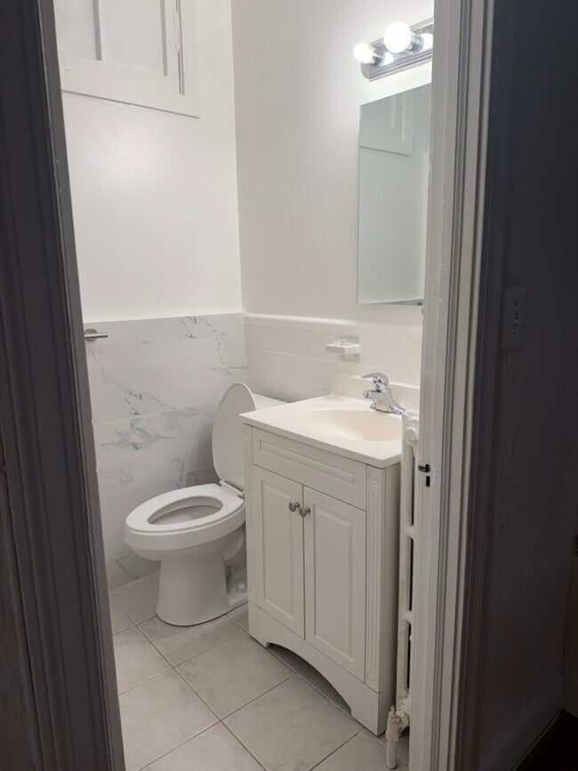 Baño - 204 21st St NE
