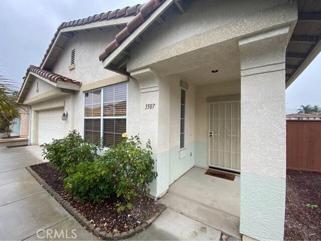 Foto del edificio - 3507 Lake Park Ave