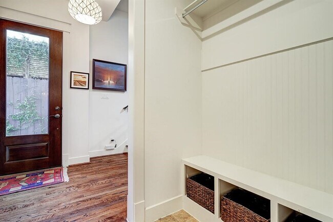 Foto del edificio - 2501 McDuffie St