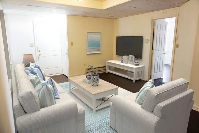 Building Photo - Renovated 1 Bed / 1 Bath in Hatfield