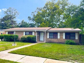 Building Photo - 3528 Jacona Dr
