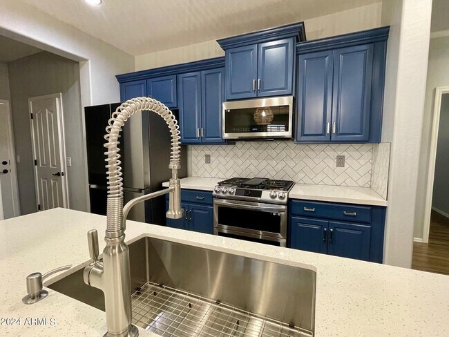 Foto del edificio - 26880 N 99th Dr