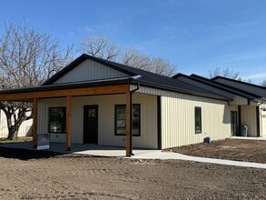 Building Photo - 405 W Allison St